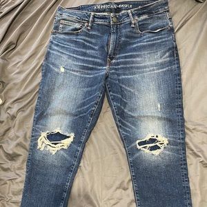 American Eagle Ripped Jeans Slim Fit